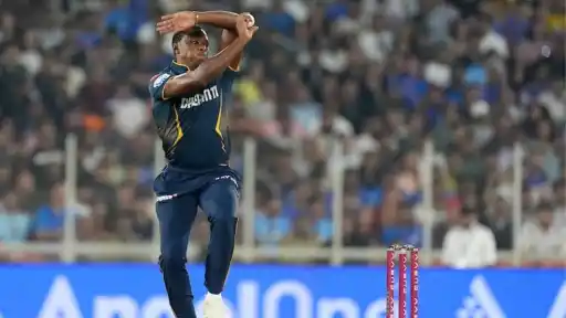 Updated IPL 2026 Purple Cap leaderboard showing the top 5 wicket-takers with total wickets, economy rate, and matches played as of the latest match.